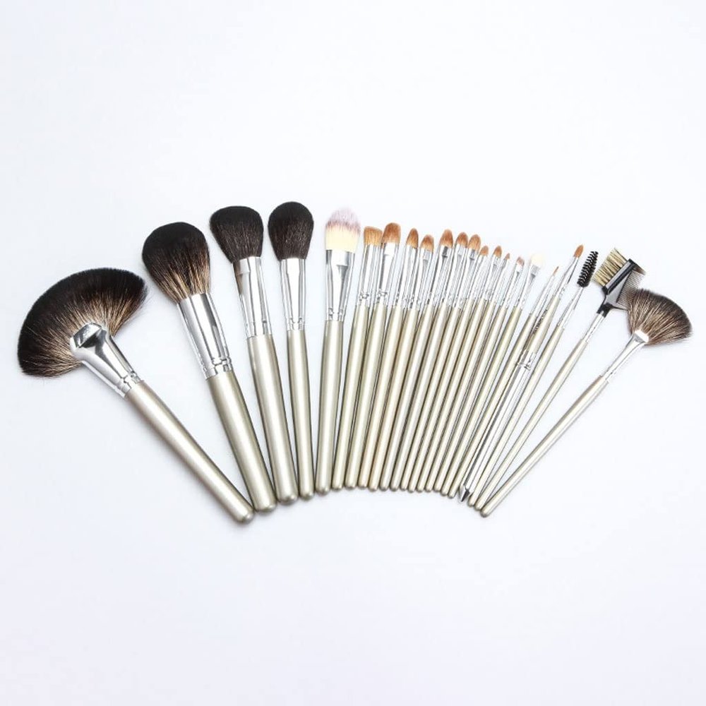 22 Makeup Brush Set Wooden Handle Cosmetic Set Of Brushes Studio Beauty Tools Makeup Tools