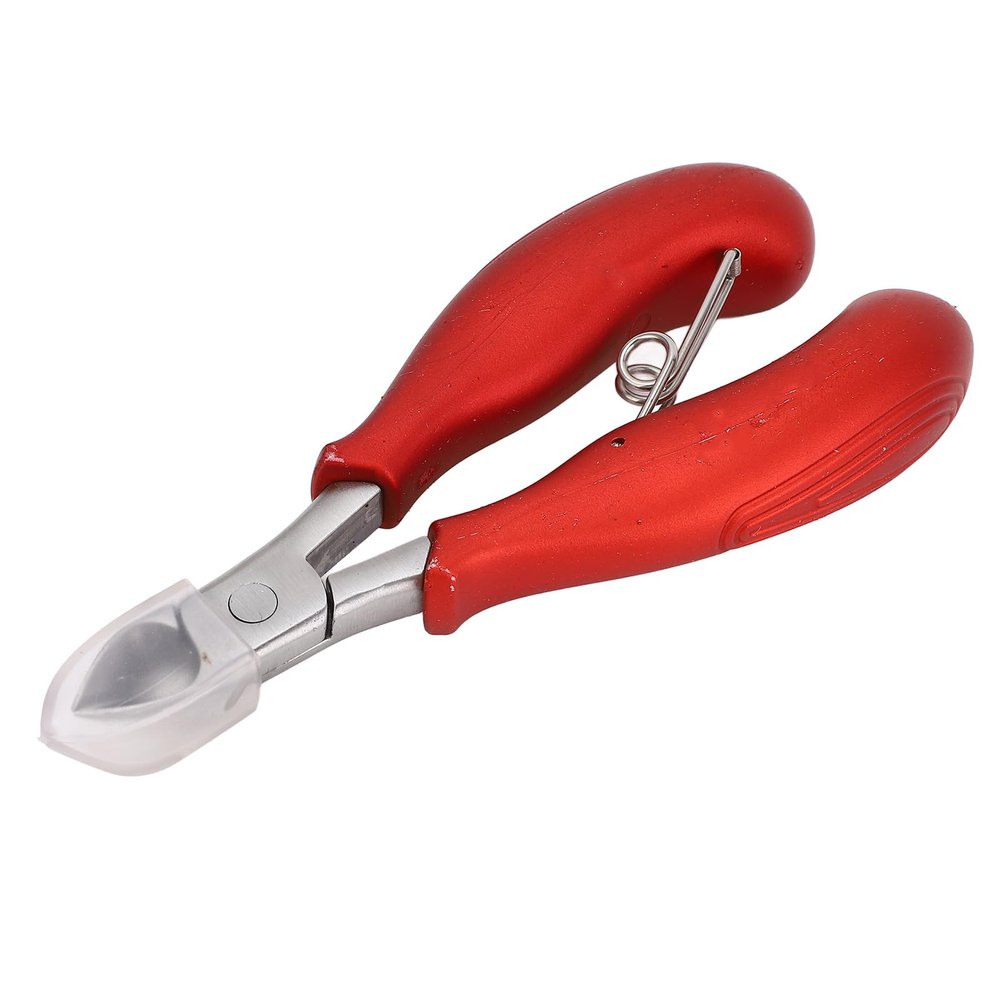 Cuticle Nipper Stainless Steel Ergonomic Grip Precise Trimming Cuticle Cutter Trimmer with Protective Cover for Home Nail Care and Salon Use