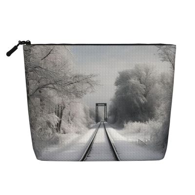 HJBNW Travel Makeup Bag for Women Large Capacity Cosmetic Bags Waterproof Portable Toiletry Bag Snowy Train Tracks Make Up Bags with Zipper Aesthetic Makeup Organizer for Ladies Gift
