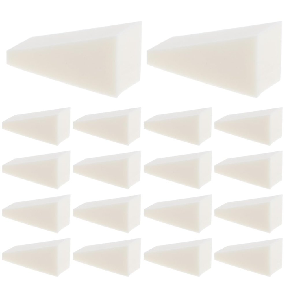 40Pcs Triangle Cosmetic Sponges Mini Makeup Wedges for Precise Application Reusable and Washable for Foundation Blush Eye Shadow Compact Travel Tools