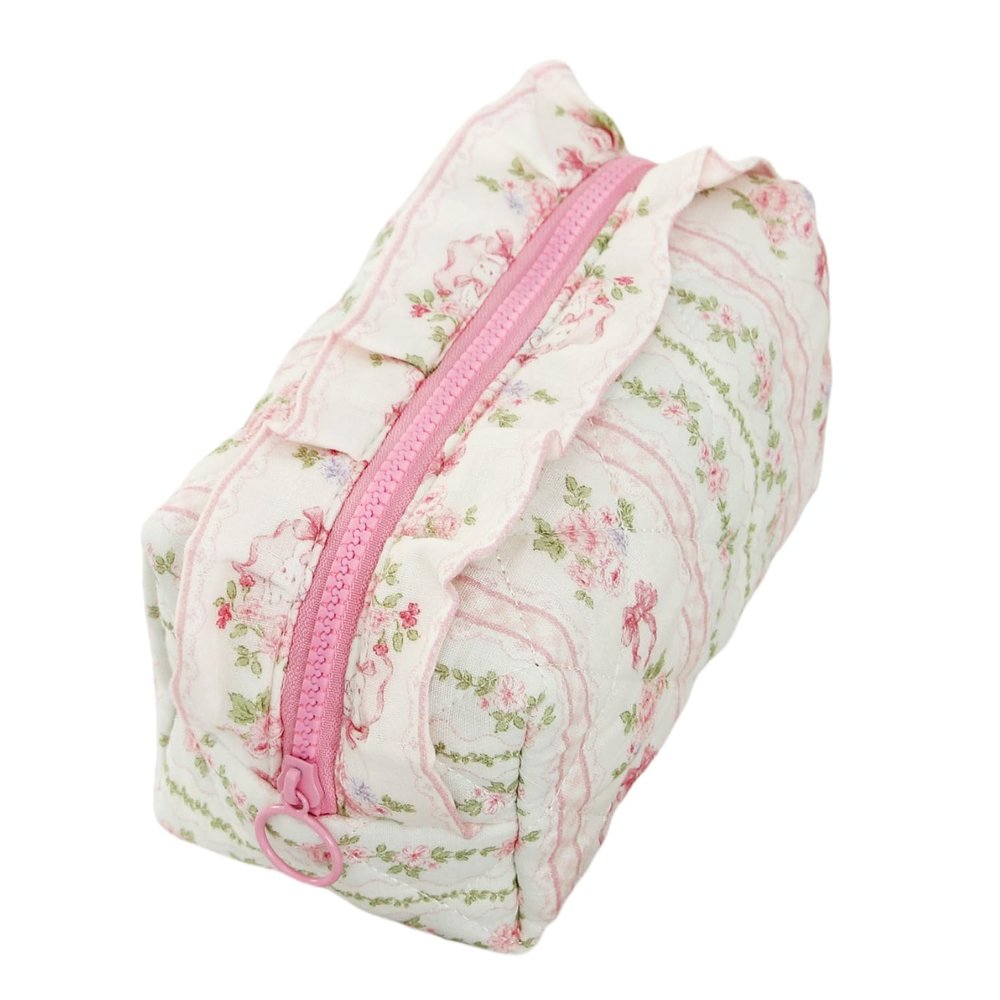 SoGhhd Mini Quilted Makeup Bag Pouch Travel Cute Floral Small Cosmetic Bags for Women Girls Cotton Preppy Toiletry Skincare Essentials Organizer Case Purse (Floral)