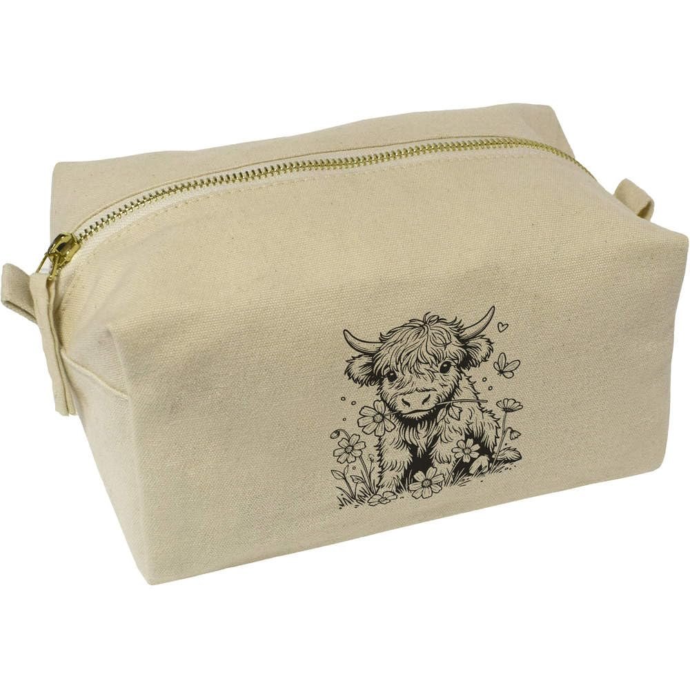 Azeeda 'Baby Highland Cow' Canvas Wash Bag/Makeup Case (CS00041652)