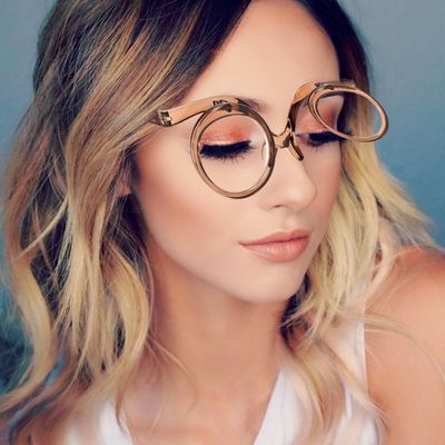 OREUDO Leopard Print Fashion Magnifying Glasses HD Makeup Mirror & Reading Glasses 2-in-1, with Case & Cloth (coffee brown, 1.5 X)