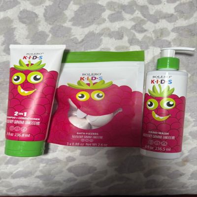 Bolero Kids Bath Set, Raspberry Banana Smoothie, 3-Piece with Body Wash, Hand Soap, Bath Fizzers