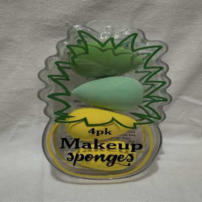 4 pk Makeup Sponges In a Pinapple Case