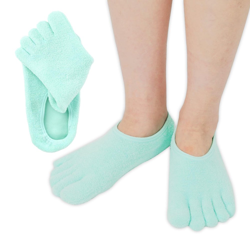 5-Toe Gel Lined Moisturizing Socks - Separate & Soothe with Aloe & Shea Infusion - Women & Men Fuzzy Spa Socks for Dry Cracked Heels & Soft Feet.