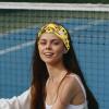 1 Pack Leaf Art Elastic Soft Fabric Non-Slip Women's Fashion Headbands - Soft, Wide, and Stylish for All Occasions view 2