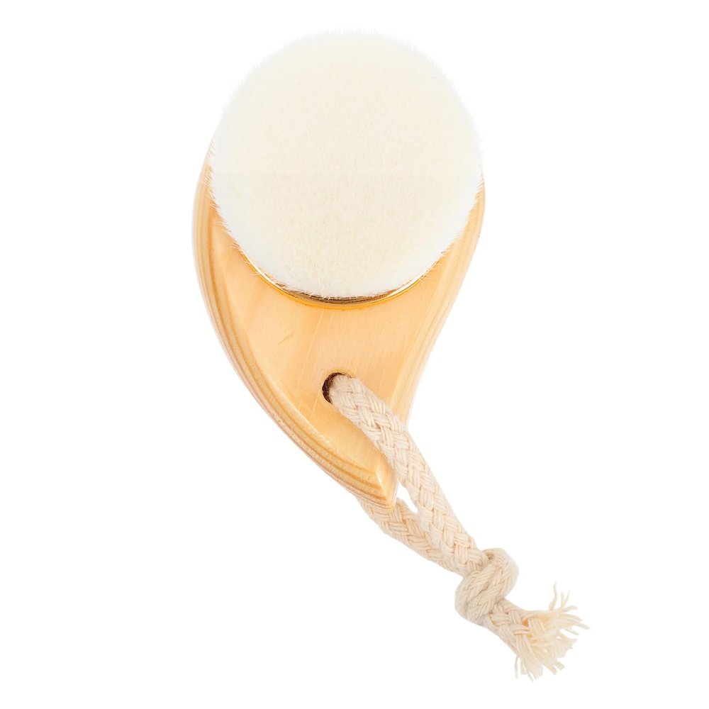 Baluue Wood Handle Face Washing Brush for Gentle Facial Cleansing and Massage Soft Bristles Prevent Scratching Deep Pore Cleaning for Smooth Skin and Relaxed Scalp Suitable for Daily Use