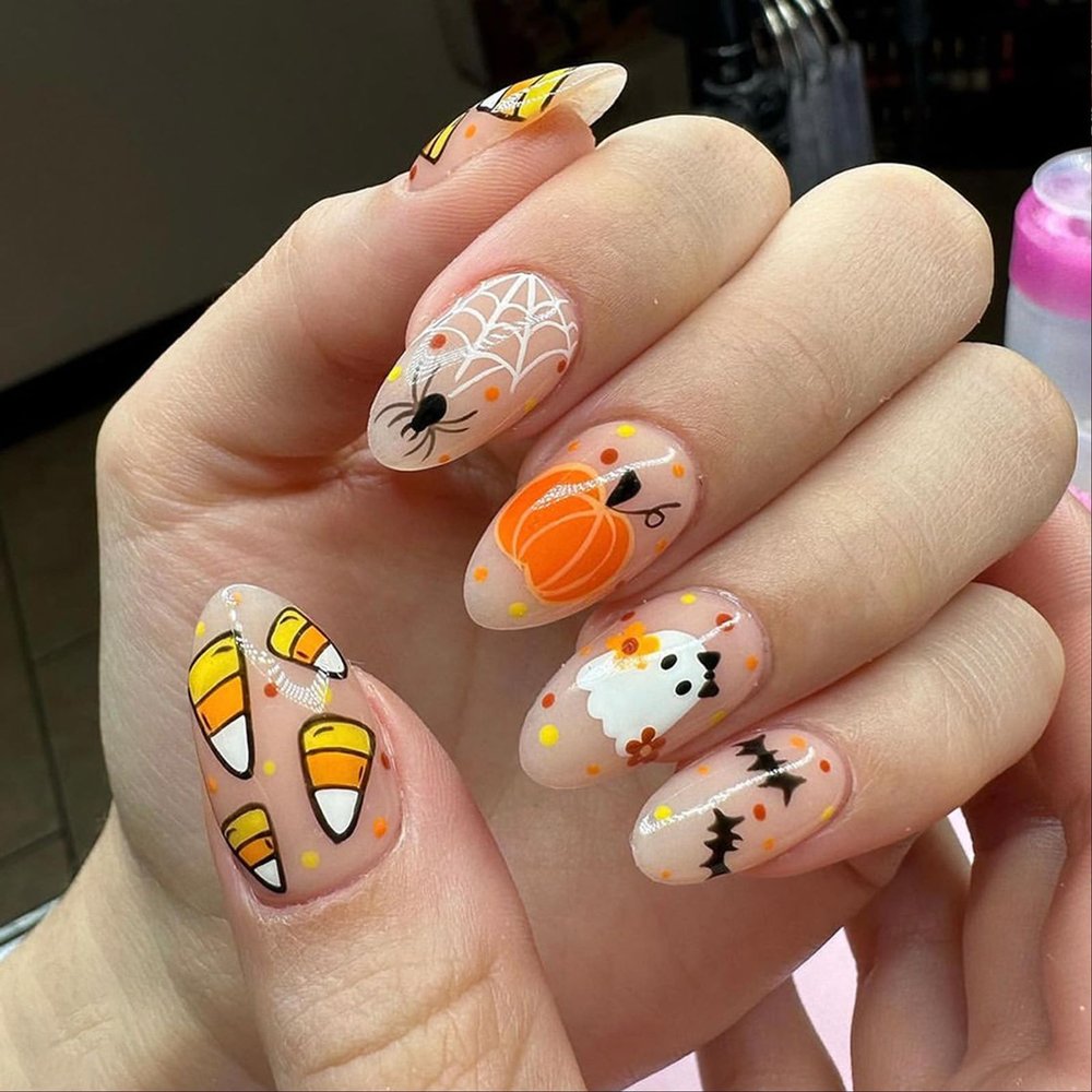 24Pcs Halloween Press on Nails Medium Almond Cute Pumpkin Ghost Fake Nails With Glue White Spider Web Glossy Full Cover Acrylic Nails Reusable for Women Halloween Cute Nail Art Supplies