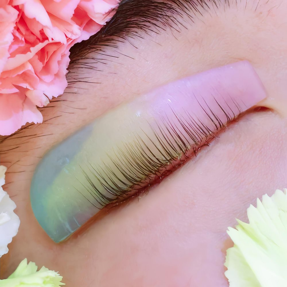 Asian Flat Shields 1mm Thin Lash Lift Pad For NO.1 Perm Soften Eyelashes 100% Korean Glueless Pads Glueless Lash Lifting Shield For Salon Usage Flatter Rods For Perming Lashes Thoroughly (Hot Rainbow)