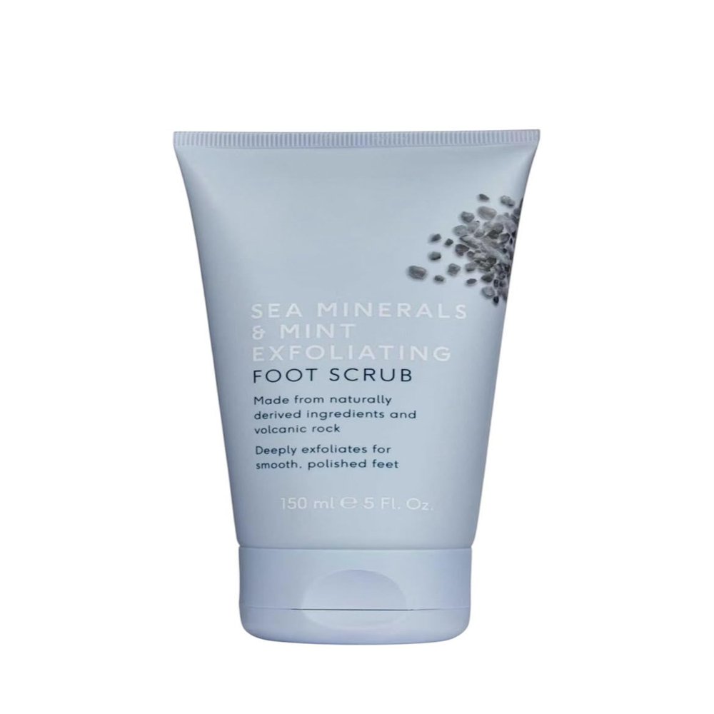 Everyday cosmetics, Sea Minerals & Mint Exfoliating Foot Scrub 5 fl.oz., Made with 97.8% naturally derived ingredients,
