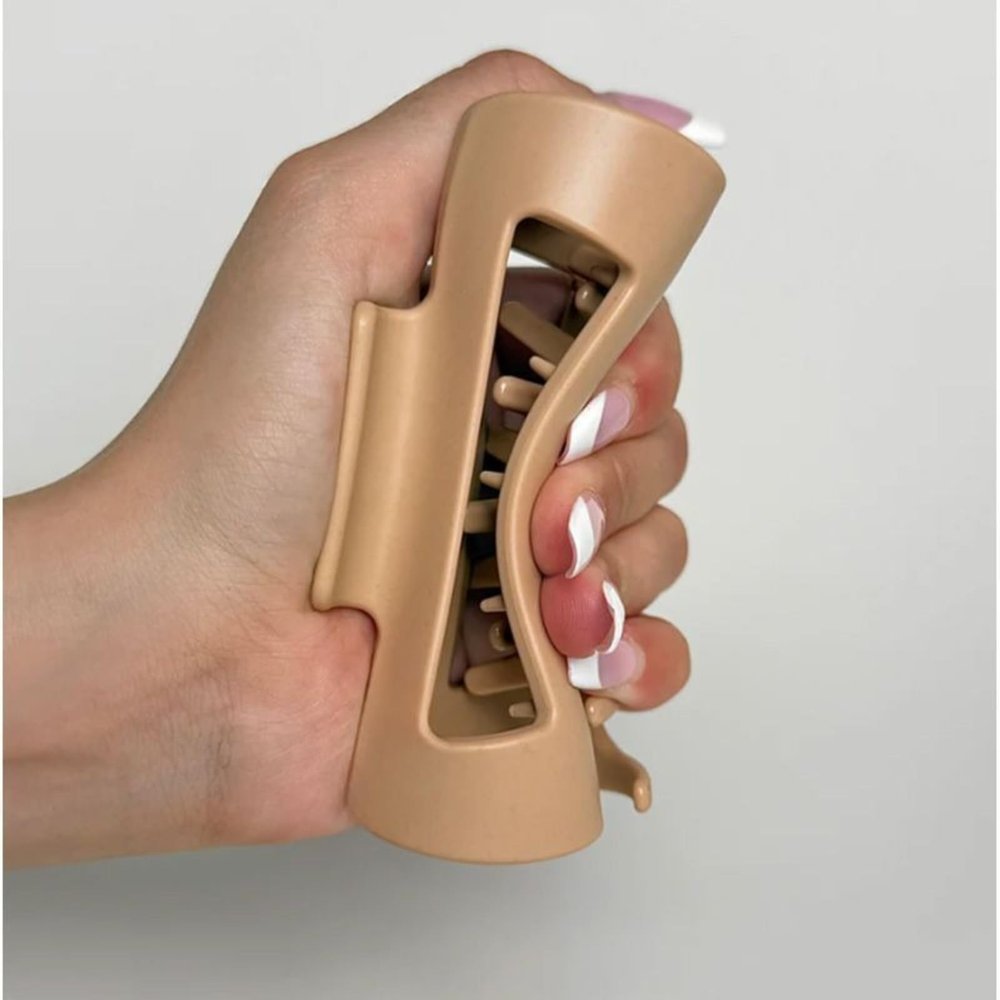 2025 new soft silicone shark clip, women's high-end hair clip at the back of the head, frosted disc hair clip
