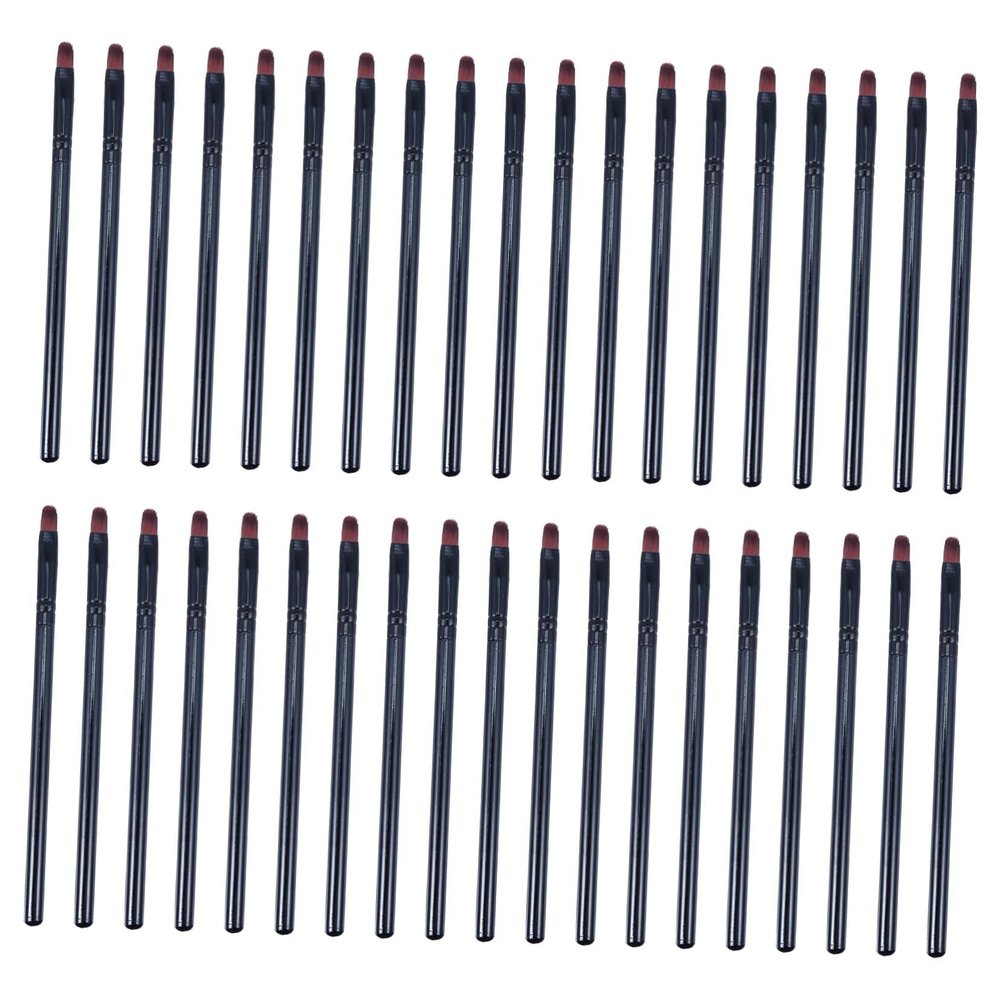 50Pcs Portable Lip Brushes Multi Functional Lipstick Applicator Makeup Tool for Lip Gloss Concealer Eyeshadow Travel Friendly Lipstick Brush