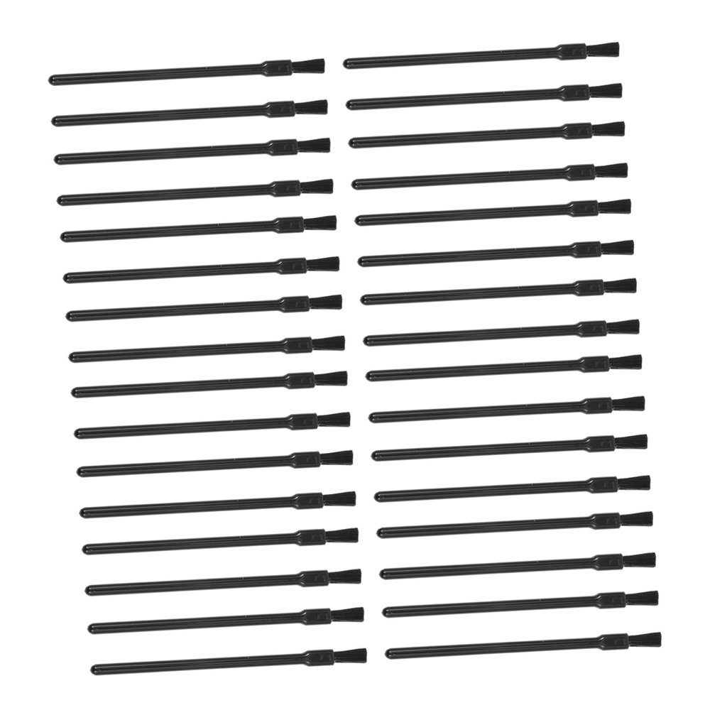CALLARON 100Pcs Disposable Lipstick Brush Portable Makeup Applicators Plastic Lip Brush for Precise Lip Color Application Daily Use and Replacement