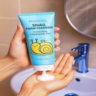 BONNY HILL Foam Cleanser, Clarifying and Daily Brightening with Rice Niacinamide and Collagen 250ml/8.45 fl oz, Korean Skincare (Snail)