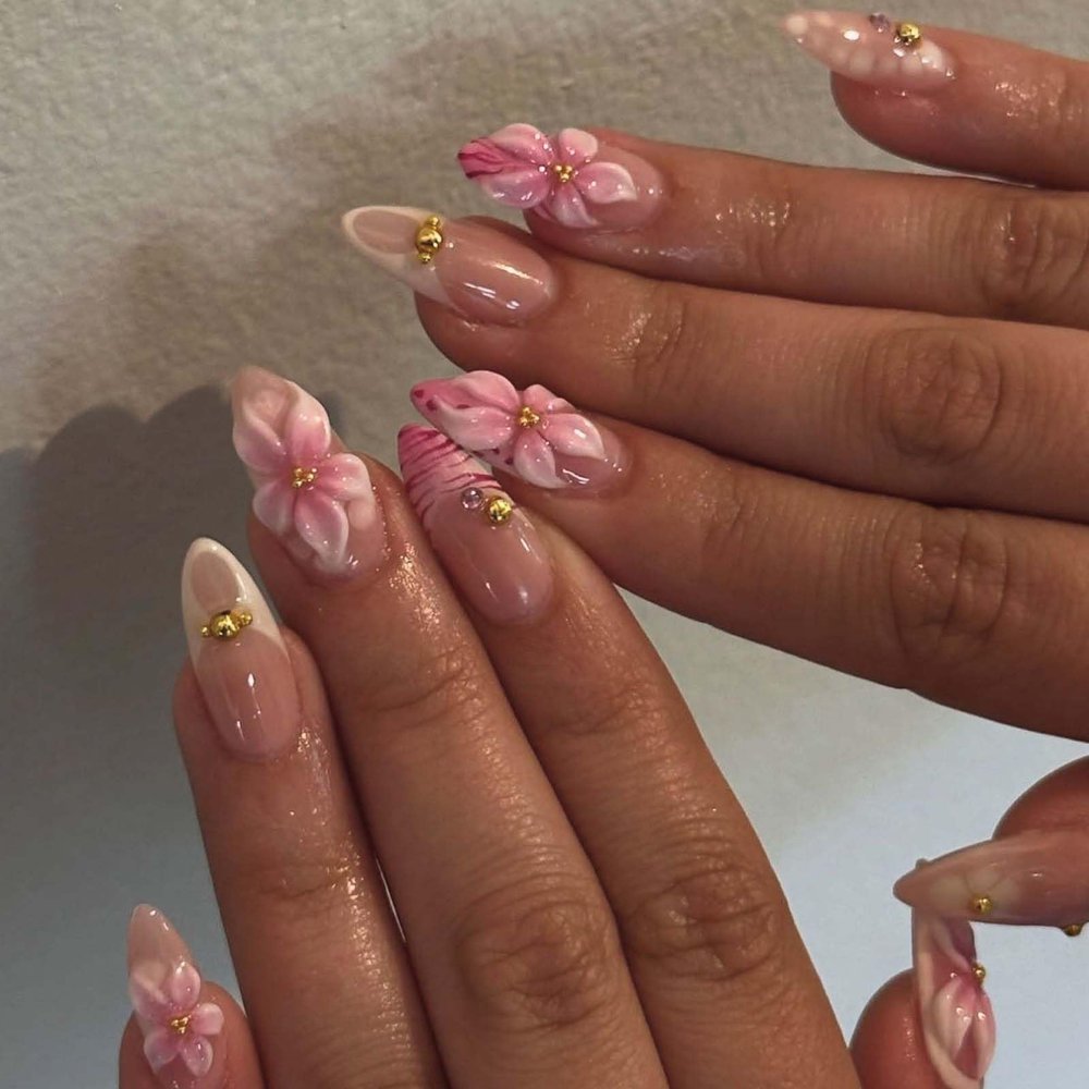 24Pcs Flower French Tip Press on Nails Medium Almond Pink Flower Fake Nails With Rhinestones Glossy Glue on Nails Full Cover Acrylic Nails for Women Floral Nail Decoration Supplies