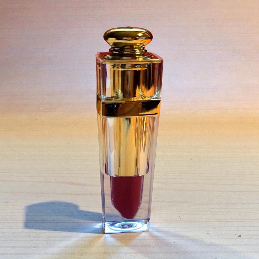 Glamify Luxury Matte Liquid Lipstick, Deep Purple, Long-Lasting, Gold Cap Design