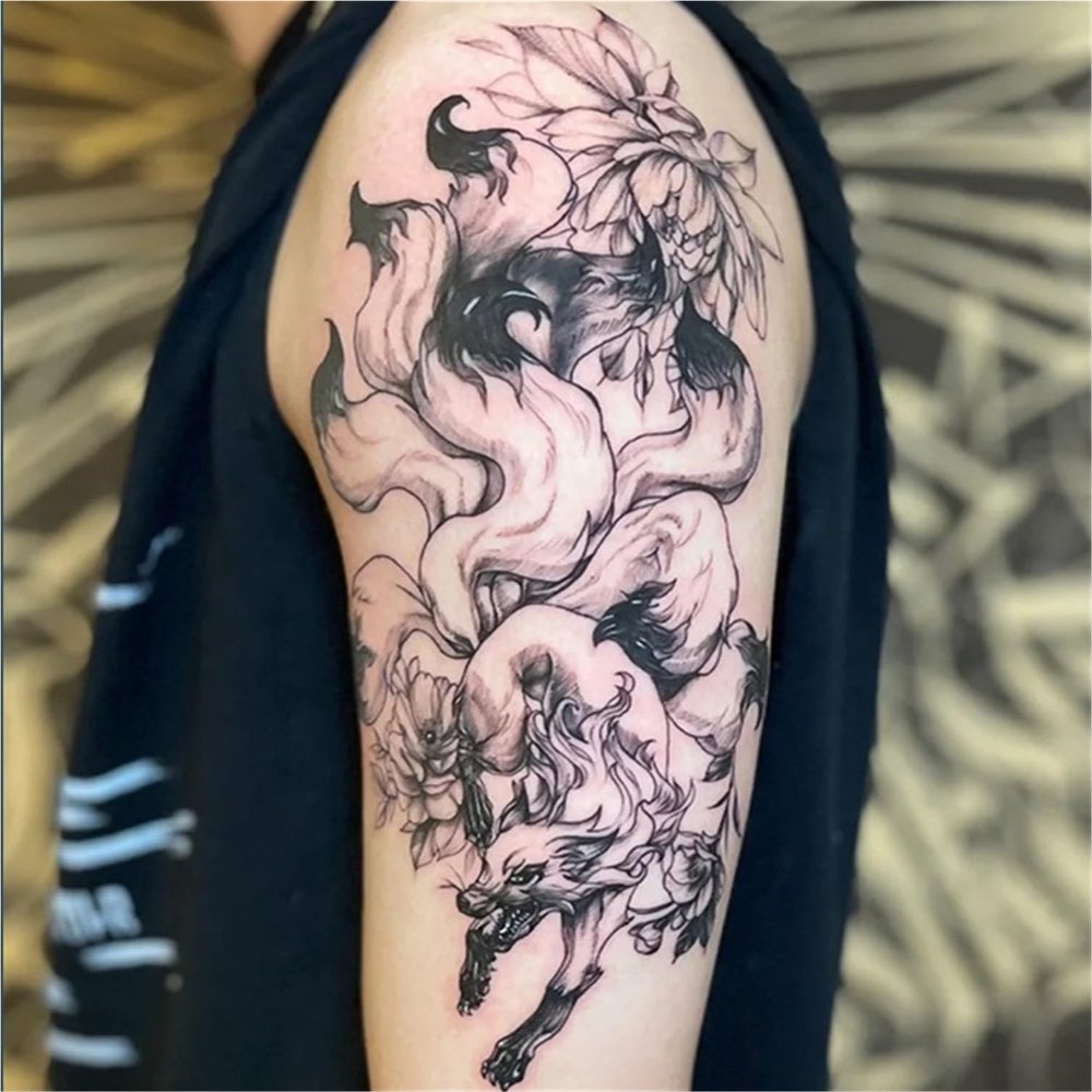 1/2pcs Nine Tailed Fox Large Image Temporary Tattoo Stickers For Men And Women On Arms, Semi Permanent, Waterproof, Lasting For 2 Weeks, Fake Tattoos(1pcs)