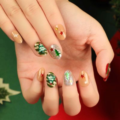 24Pcs Christmas Press on Nails Short Almond Christmas Tree Stars Fake Nails With Glue Glitter Glue on Nails Glossy Full Cover Acrylic Nails for Women Holiday Nail Decoration Supplies