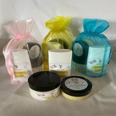 Lu Lu's Suds Handmade All Natural Momma's 2 B Starter Set (Small, Ella's Strawberry Shortcake)