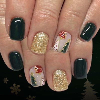 24Pcs Christmas Press on Nails Short Square Xmas Tree Fake Nails Holiday Glue on Nails Gold Glitter Acrylic Nails for Women Christmas Nail Decoration Supplies