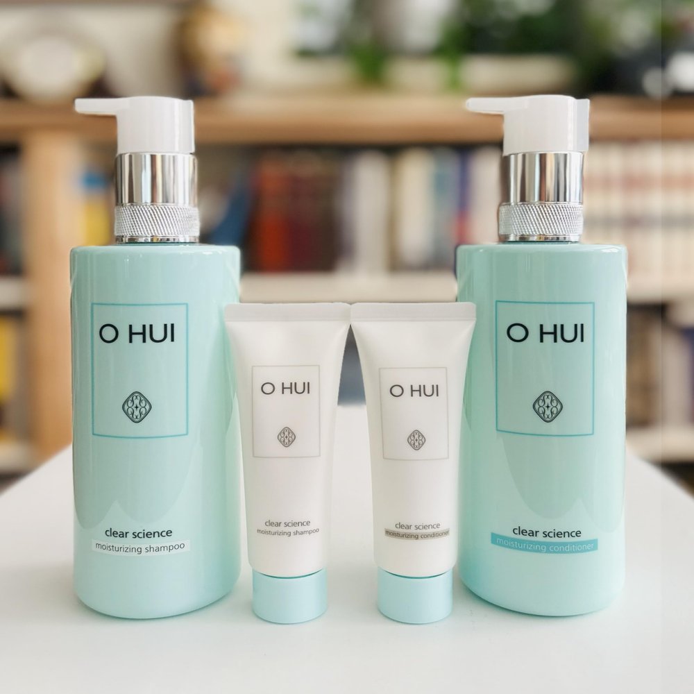 Clear Science Moisturizing Hair Care Shampoo And Coditioner Set Of (4 Items) Made In Korea