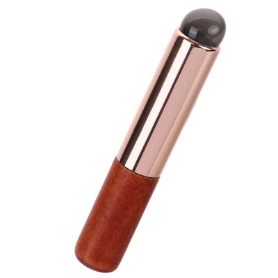 CONGARTENO Portable Silicone Lip Brush with Dustproof Cap Lightweight Lipstick Applicator for Precise Gloss and Concealer Application Travel-friendly Makeup Tool for Women