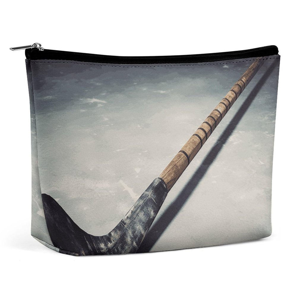 LPSBVNM Hockey Stick Cosmetic Bag Travel Makeup Bags Zips Shut Portable Make Bag Leather Cosmetic Pack for Women