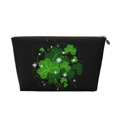 YSBYEIU St. Patrick's Day Clover Bag for Women Men Lightweight Cosmetic Travel Toiletry Bag With Zipper for Travel, Work, Gym