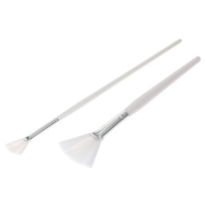 Beatifufu 2pcs Fan Facial Mask Applicator Brush with Long Handle Soft Fibers Face Brush for Precise and Broad Area Application Easy to Clean Cosmetic Tools for Skincare and Exfoliation