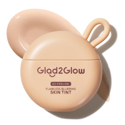 Glad2Glow Flawless Blurring Skin Tint, Buildable Medium Coverage, Squalane Hydrating, 12HR Oil Control Long Lasting, Lightweight Non-Cakey Makeup, Diverse Skin Tones (02 Praline)