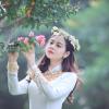 Mobestech Lifelike Wreath Headband Artificial Flower Garland Hairband White Beach Holiday Bridal Hair Wreath for Women Wedding Accessories view 4