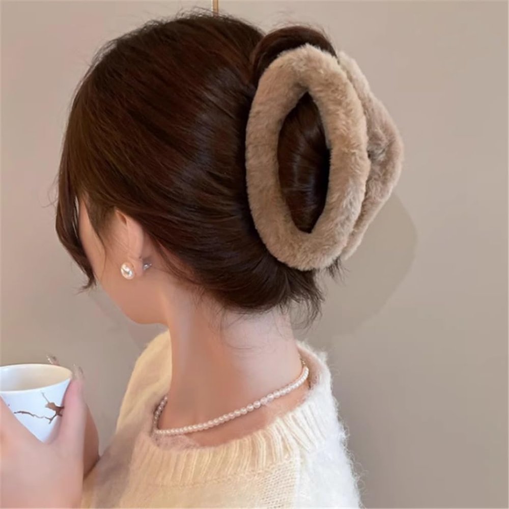 CDGTHYU Autumn and winter plush clouds grasp clip female back of the oversized hair volume more plate hairpin shark headdress(E)