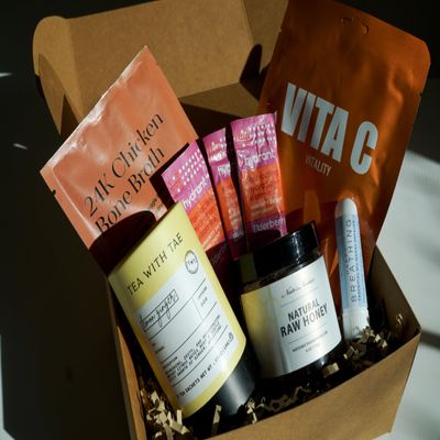 The Comebak Kit - Feel Better Box A Gift Basket for Women and Men A Care Package with Tea, Honey, Electrolytes, Sinus inhaler, Soup, Vitamin C Face Mask | Self Care Package for Her, Him, Get Well.