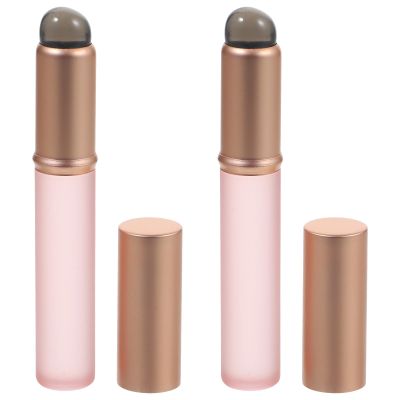KICHOUSE 2pcs Pink Lip Applicator Brush with Protective Cap, Portable Lipstick and Lip Gloss Makeup Tools for Womens Travel and Daily Use