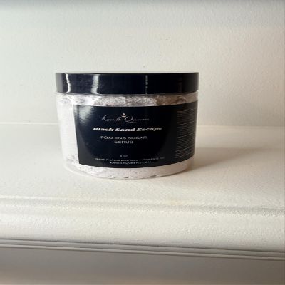 Kandle Queens Whipped Sugar Scrub Exfoliating Body Polish (Black Sand Escape)