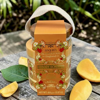 Asquith & Somerset Body Scrub with Wooden Brush, Mango Scented, Pecan Shell, No. 08, 15.87 oz