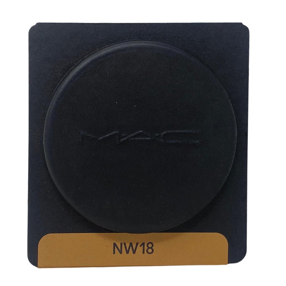 M.A.C Cosmetics Studio Fix Powder Plus Foundation Refill NW18 Light Skin