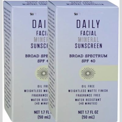 Daily Facial Mineral Sunscreen Broad Spectrum SPF40, oil free - pack of 2