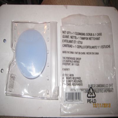 Avon The Cleansing Scrub & Case Silicone Face Brush