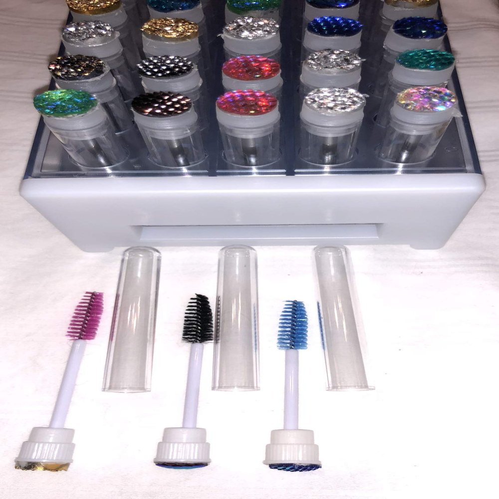 50 Jeweled lash wands w/display tray