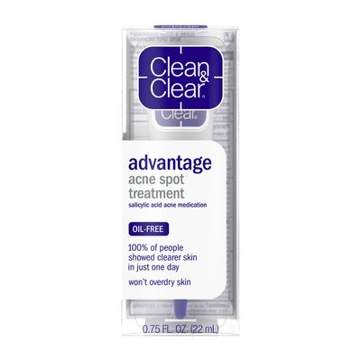 Clean & Clear Advantage Acne Spot Treatment, Oil Free Acne Treatment with Salicylic Acid, Gel Pimple Cream for Adults and Teens, Witch Hazel & Salicylic Acid Medication.75 oz (Pack of 4)