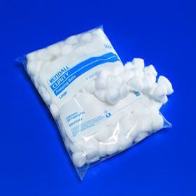 CURITY Cotton Balls, Medium, 500/PK